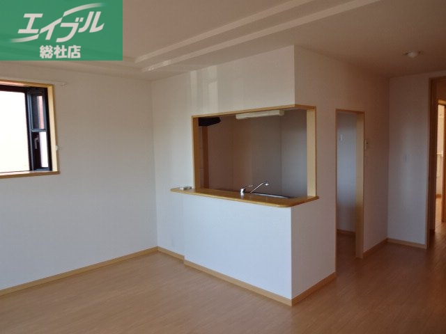 居室・リビング　カウンターキッチン