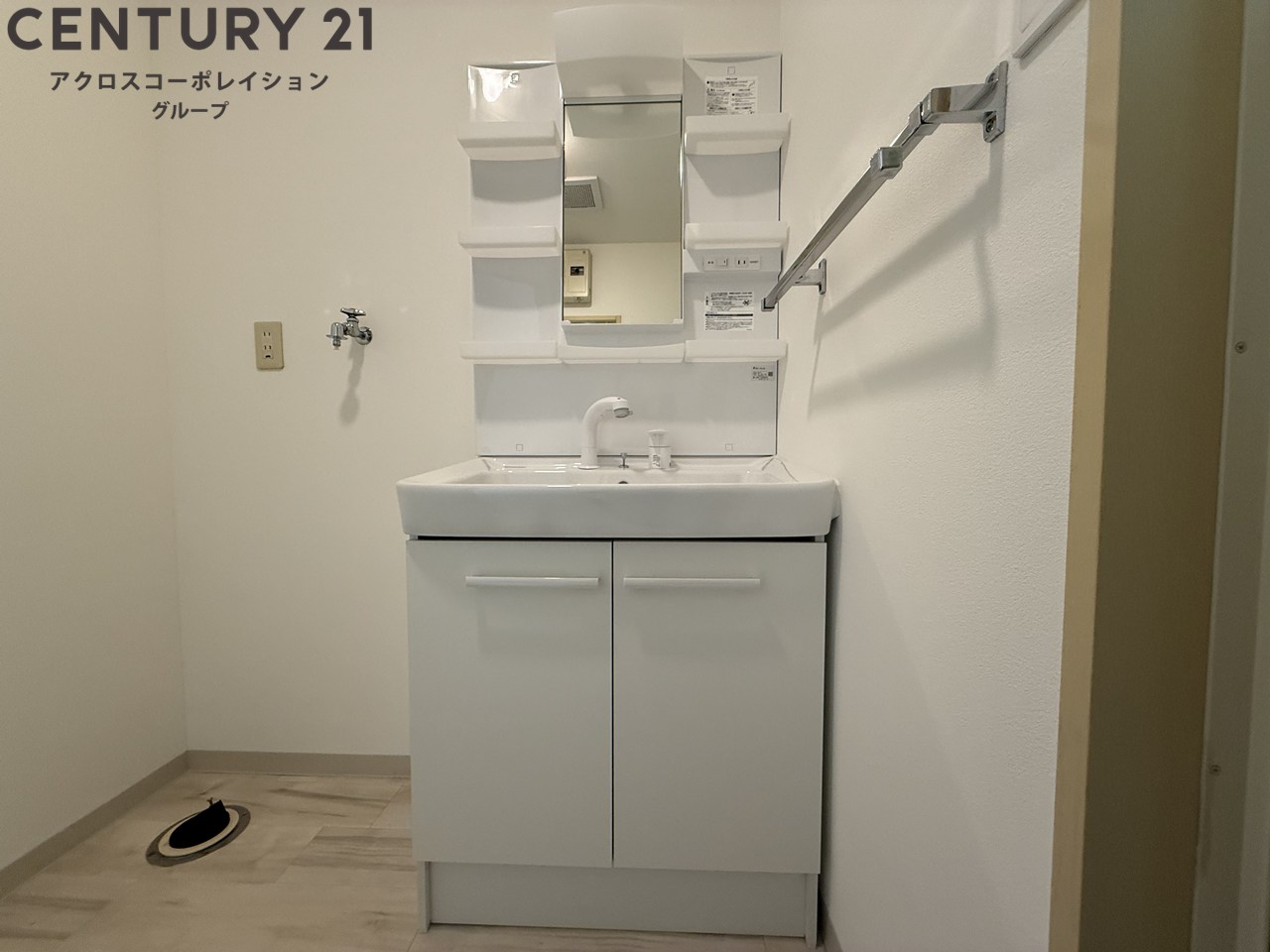 洗面設備　洗髪洗面化粧台付き♪