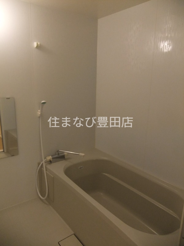 バス・シャワールーム　同型別部屋写真