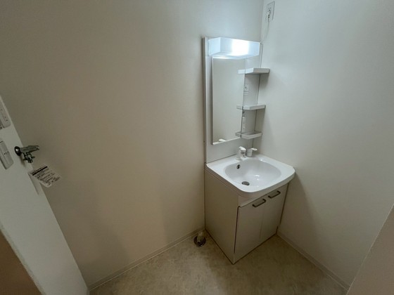 洗面設備　※別部屋の写真です