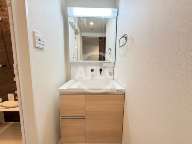 洗面設備　アトリエール堺寺地町　独立洗面台