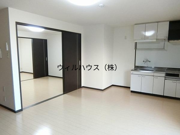 居室・リビング　日当たり良好！