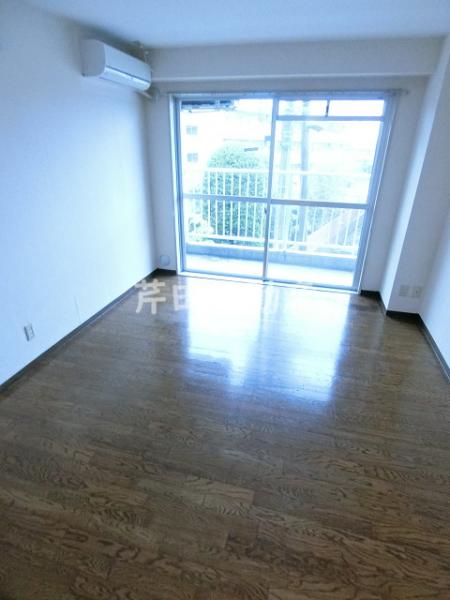 居室・リビング　写真は別のお部屋のイメージです