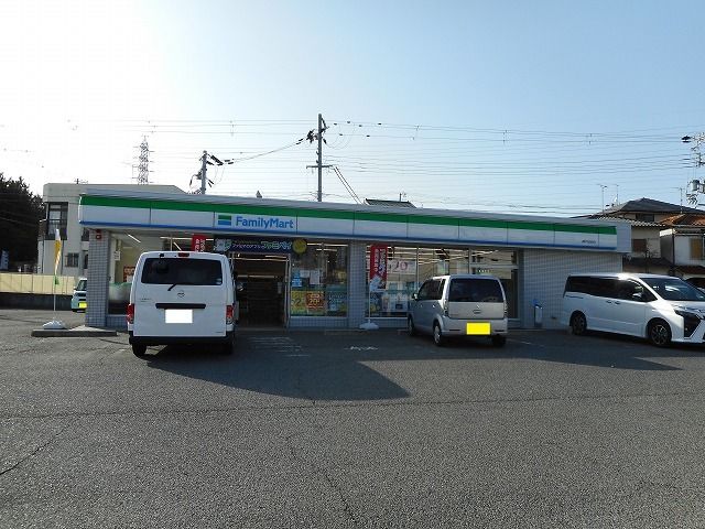 スーパー　ファミリーマート　枝吉店（スーパー）まで850m