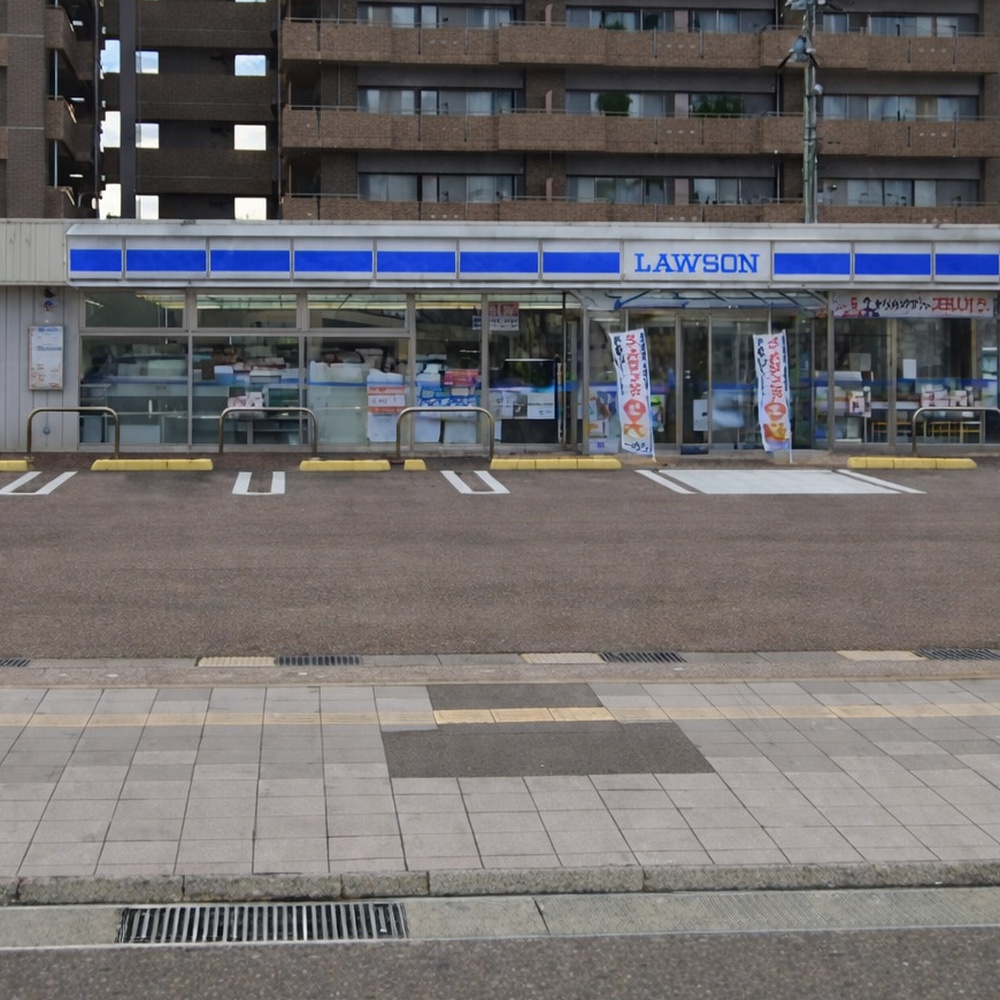 コンビニ　ローソン　上越木田店（コンビニ）まで400m