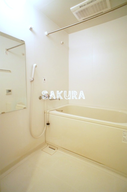 バス・シャワールーム　清潔感のある快適バスルーム♪