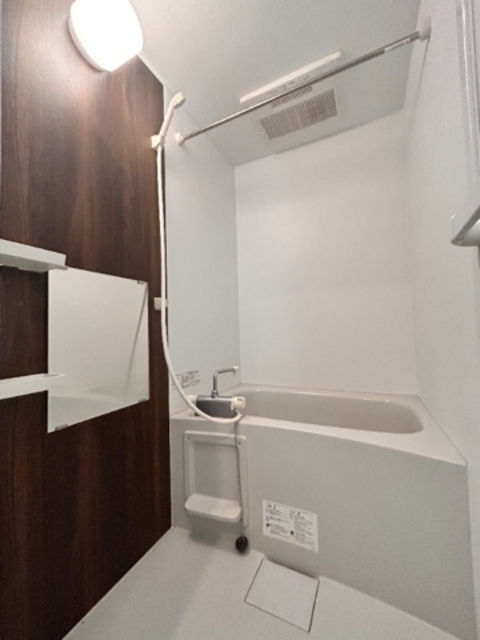 バス・シャワールーム　バスルーム