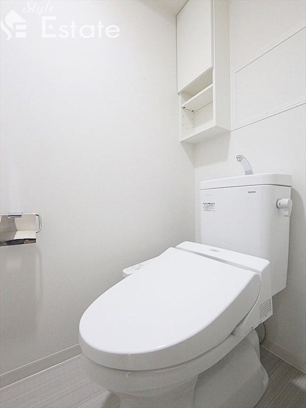 トイレ　温水洗浄便座