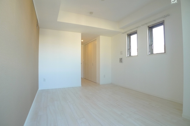 その他部屋・スペース　洋室にはアクセントクロスを使用しております