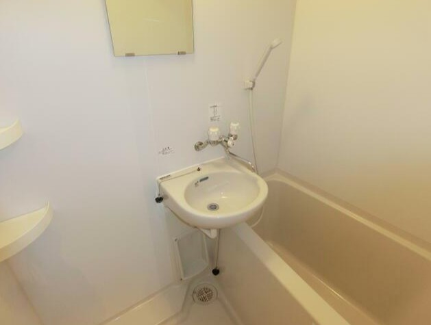 バス・シャワールーム　浴室乾燥機付き