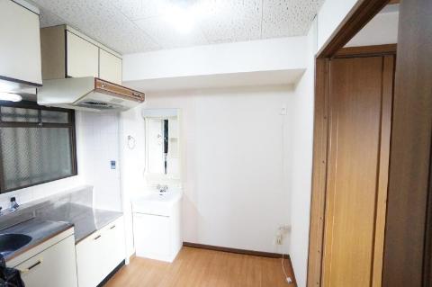 居室・リビング　キッチン