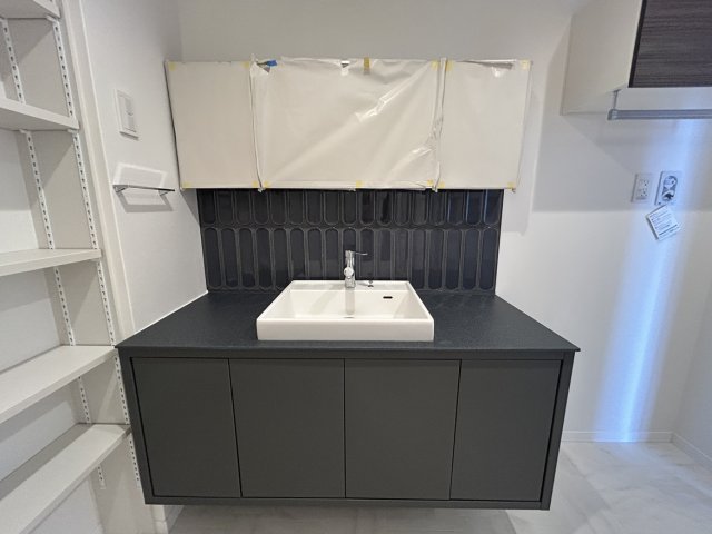 洗面設備　同物件別号室の写真です。