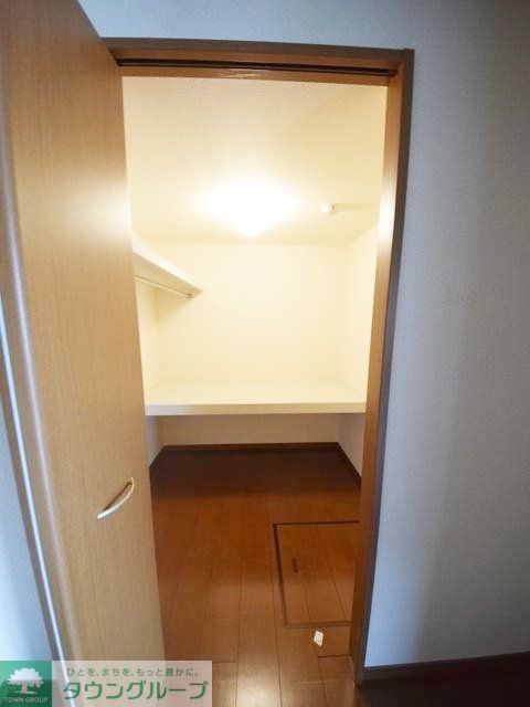 収納　嬉しいウォークインクローゼット