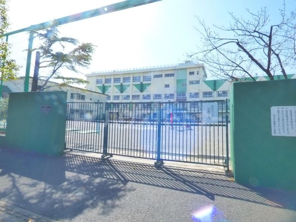 小学校　南葛西第二小学校（小学校）まで470m