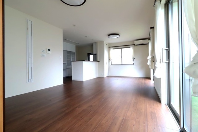 居室・リビング　図面と現状に相違がある場合には現状を優先