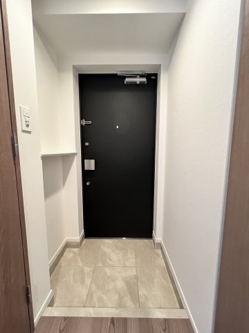 玄関　収納もある玄関です