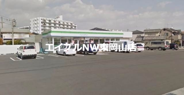 コンビニ　ファミリーマート岡山万倍店（コンビニ）まで447m