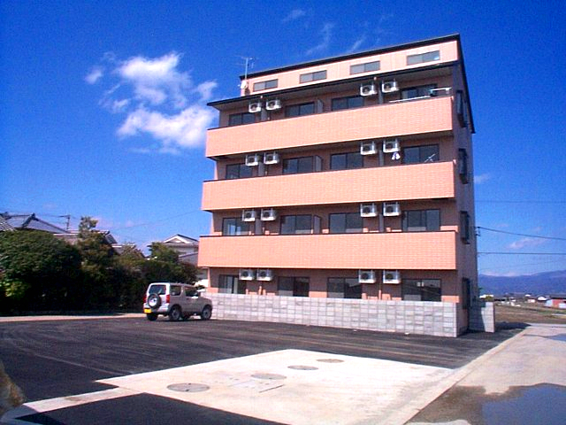 建物外観　2005年5月撮影