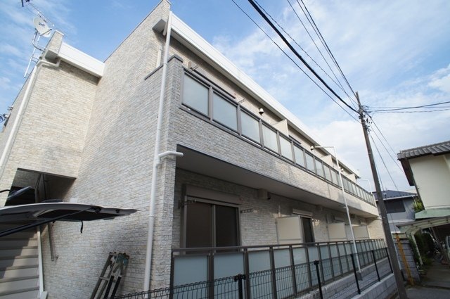 建物外観　落ち着いた雰囲気の外観です
