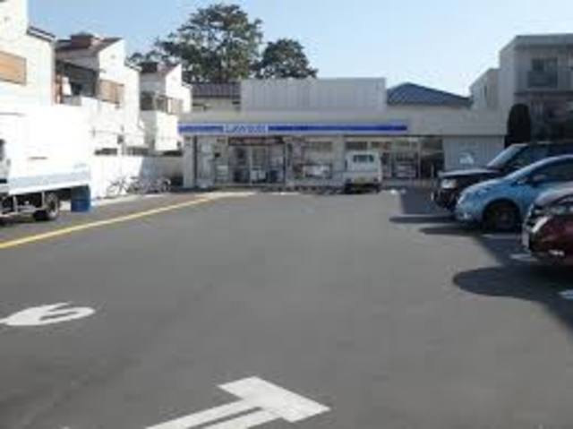 コンビニ　ローソン伊丹大鹿七丁目店（コンビニ）まで700m