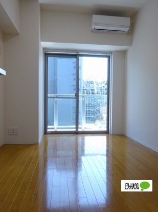 居室・リビング　フローリングです