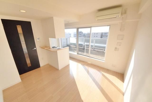 居室・リビング　日当たり良好