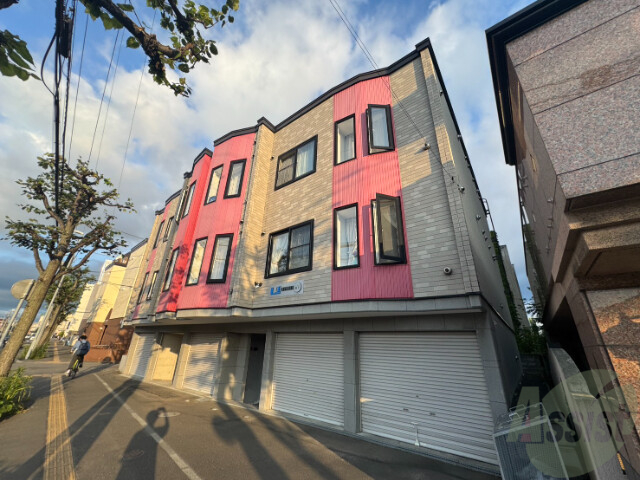 建物外観　札幌市北区麻生町１丁目「リースペース麻生」