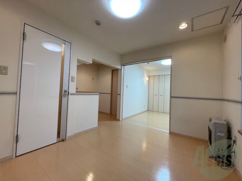 居室・リビング　広くてキレイなお部屋が広がっていて、充実した生活が送れそう。