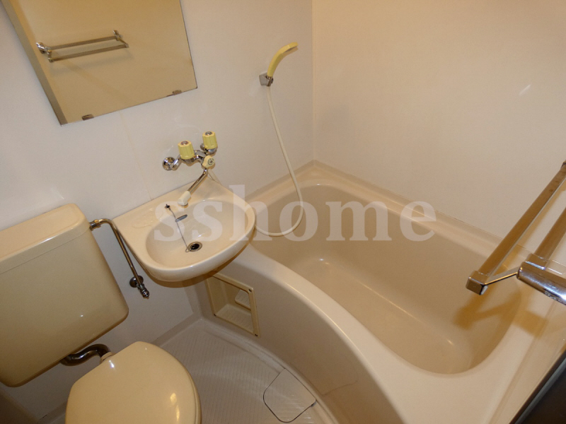 バス・シャワールーム　シャワー付きバスルーム☆