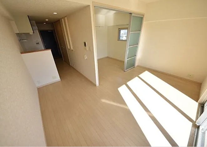 居室・リビング　家具の配置が楽しくなりそうなリビングですね