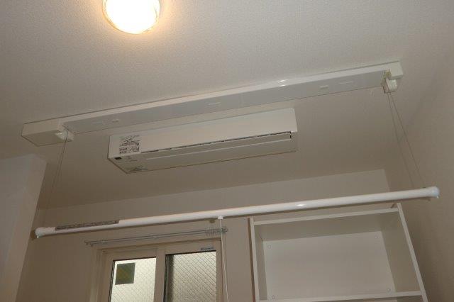 その他設備　室内物干し