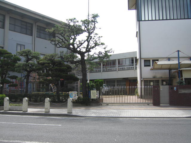 幼稚園・保育園　御國幼稚園（幼稚園・保育園）まで396m