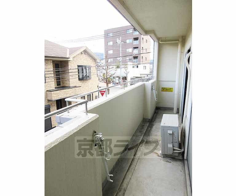 バルコニー　広さがしっかりあるバルコニーです