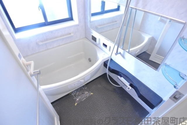 バス・シャワールーム　浴室