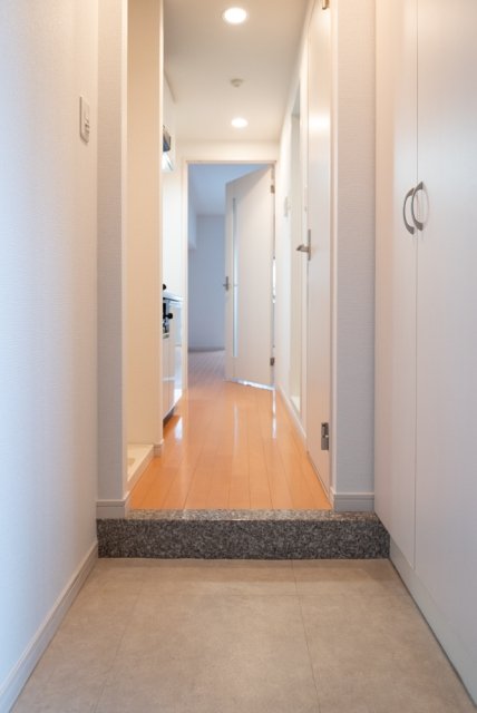 玄関　収納もある玄関です