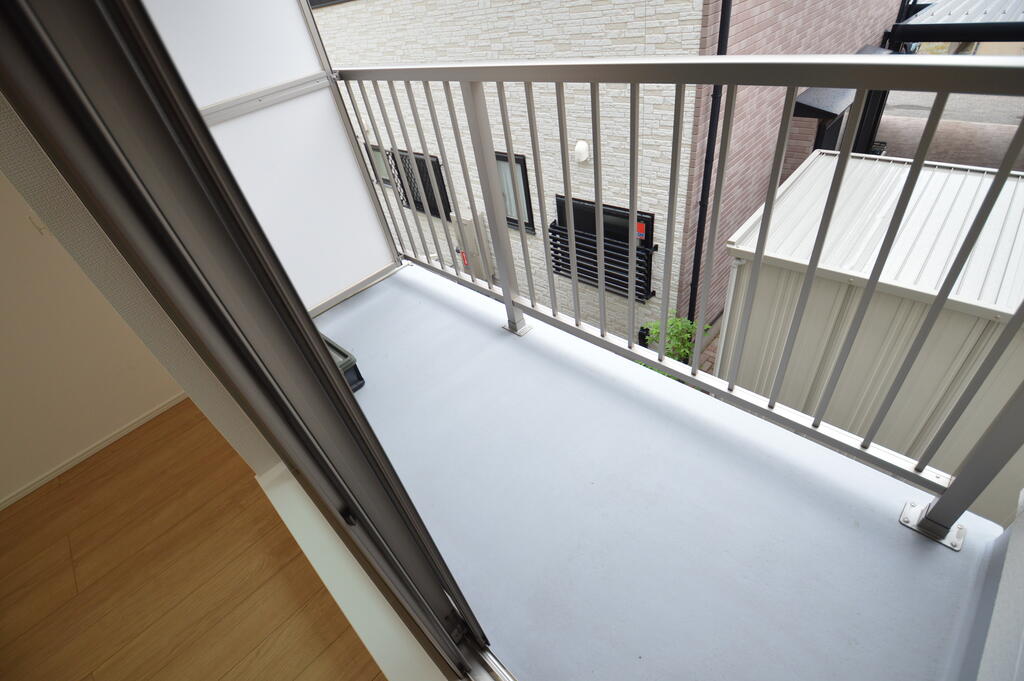 バルコニー　（参考）他室の写真を使用しています。現況優先となります。