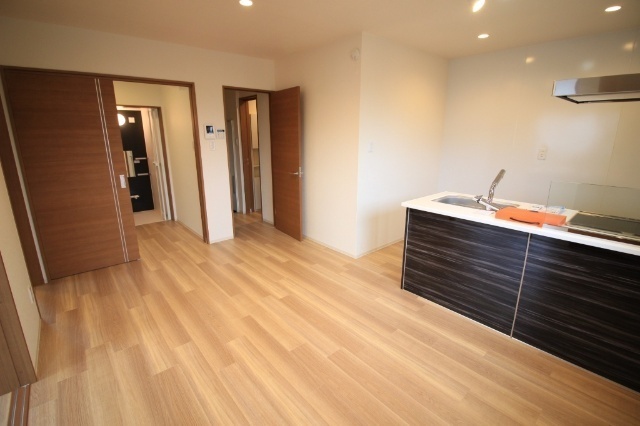 居室・リビング　現況の物を優先とします