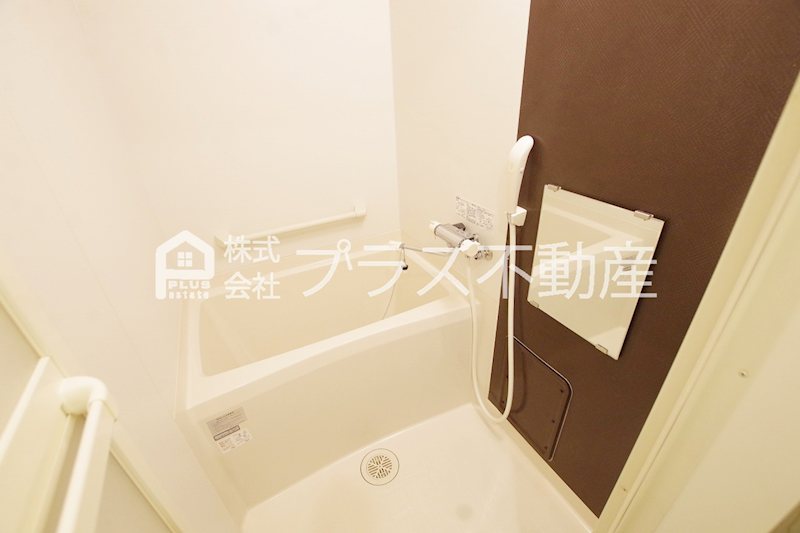 バス・シャワールーム　設備仕様は号室により異なる為、現況を優先致します。