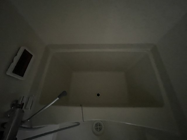 バス・シャワールーム　コンパクトで使いやすいお風呂です