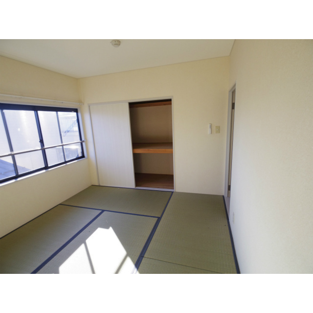 その他部屋・スペース　リノベーション前の写真です