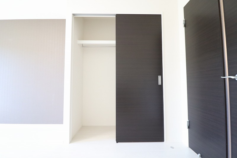 収納　同物件別号室写真となります。