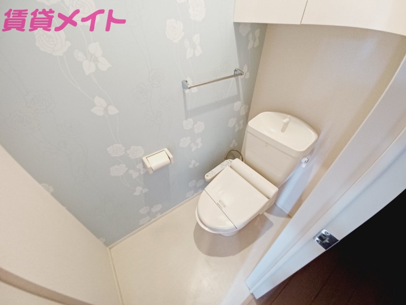 トイレ　反転タイプ参考写真