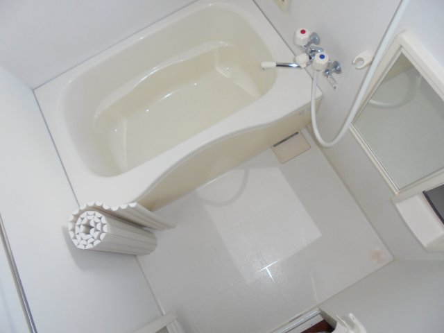 バス・シャワールーム　追い焚き機能付き