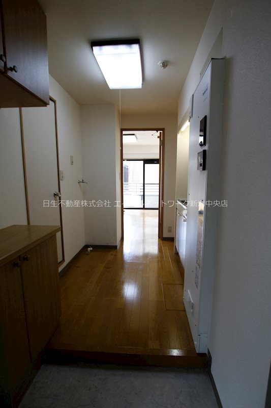 玄関　玄関収納多め！