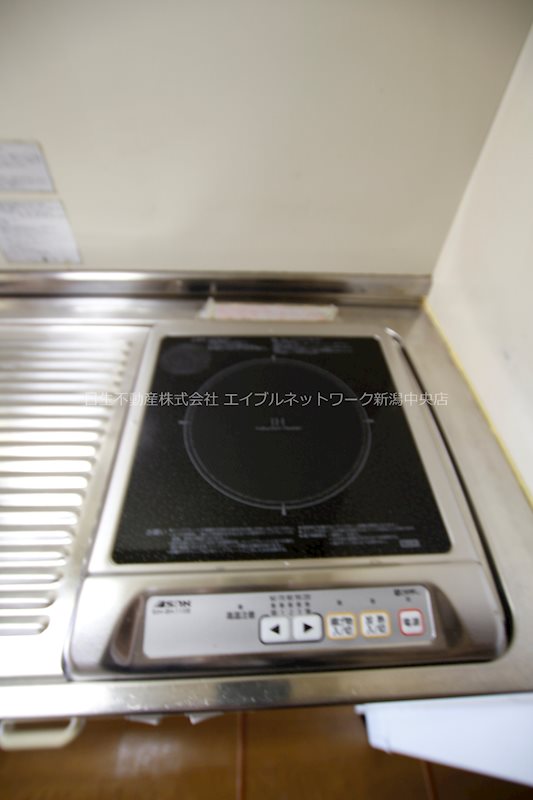 その他設備　IHコンロは1口