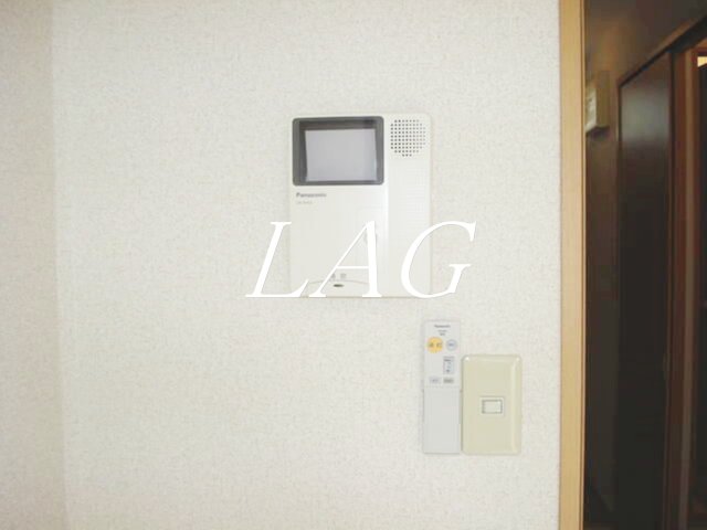 セキュリティ　モニター付きインターフォンです。