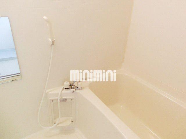 バス・シャワールーム　追い炊き機能付きの浴室