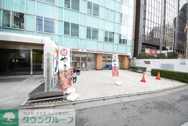 コンビニ　セブンイレブン三田駅北店（コンビニ）まで150m