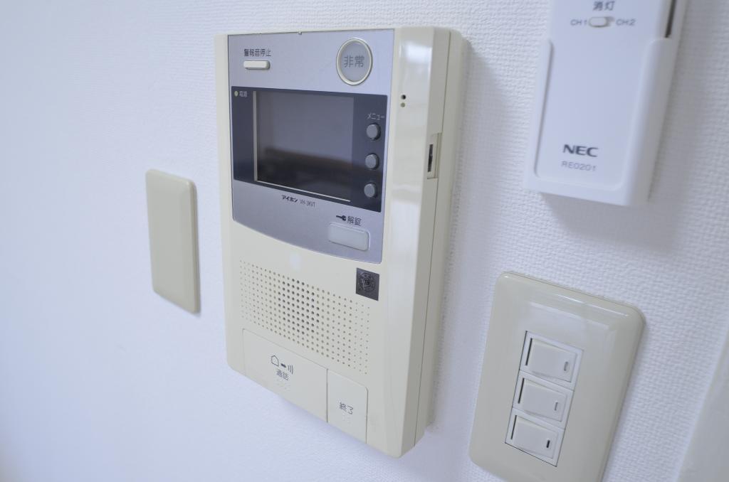 セキュリティ　カメラ付インターホン