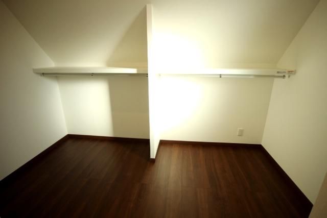 居室・リビング　★収納スペース★